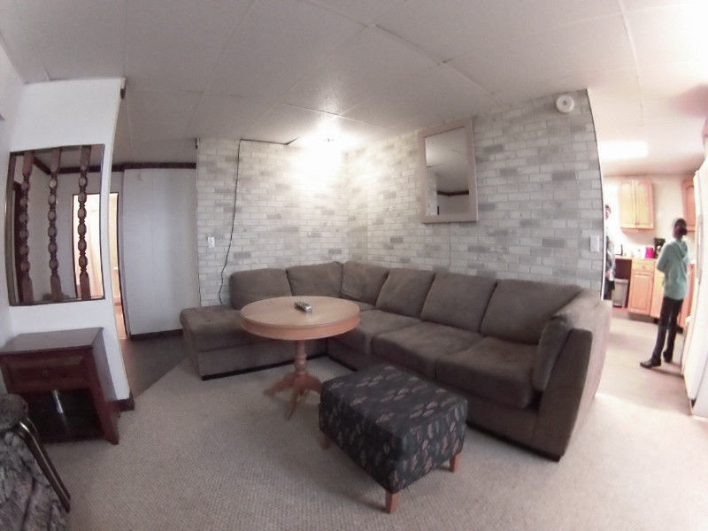 3 bedroom apartment suite
